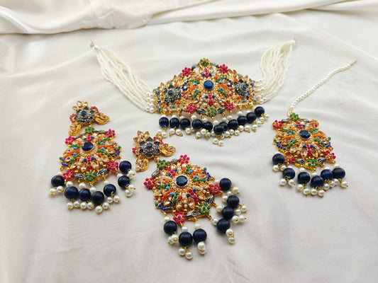 Norantan Neacklace Set