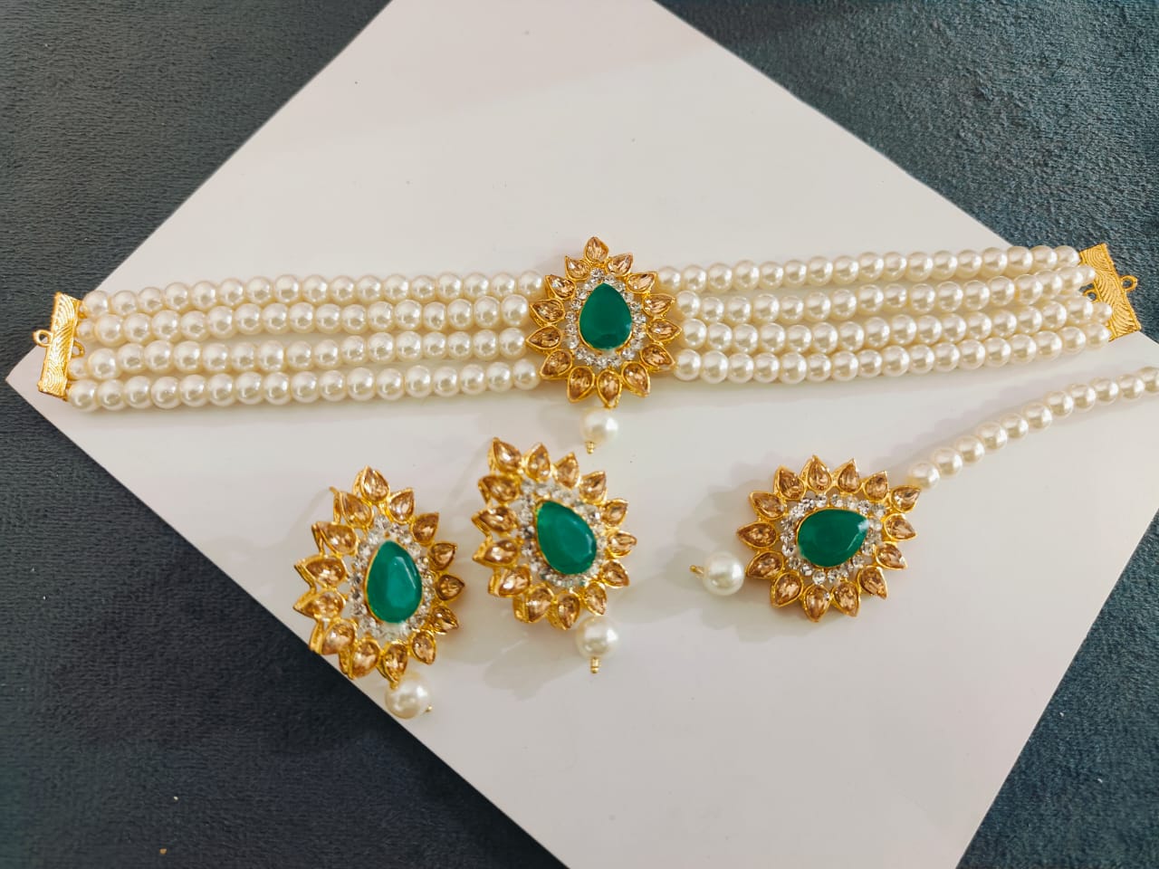 Real Stones Choker Set
