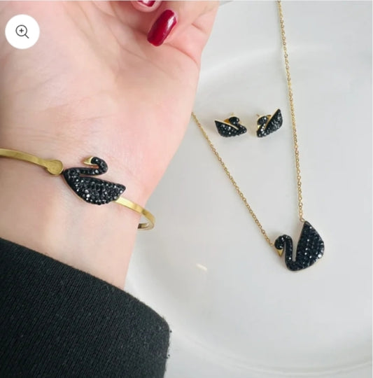 Stainless Steel Duck Set With Bangle