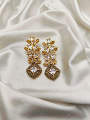 Fine Quality Stones Earrings