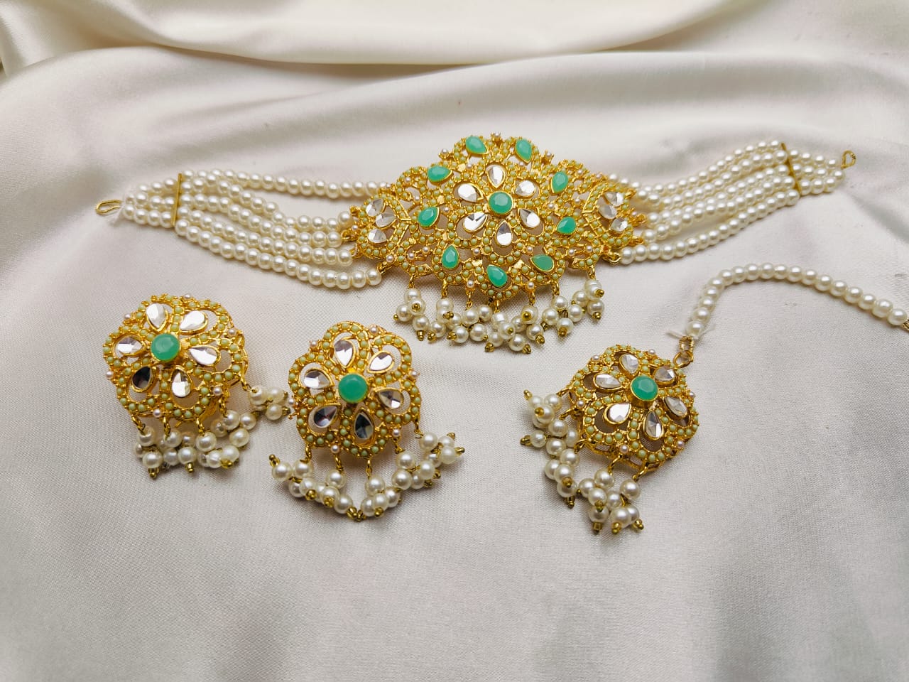Norantan Choker Set