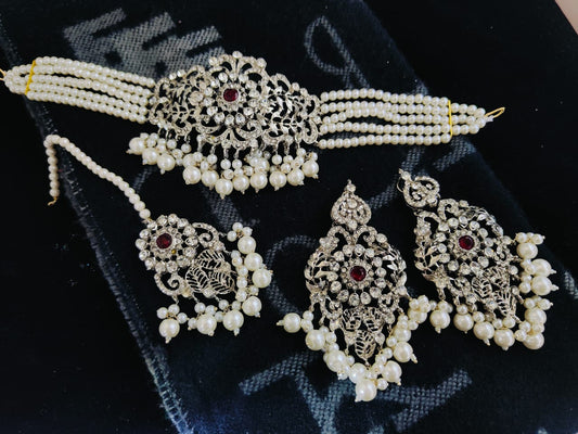 Silver Base Real Stones Choker Set