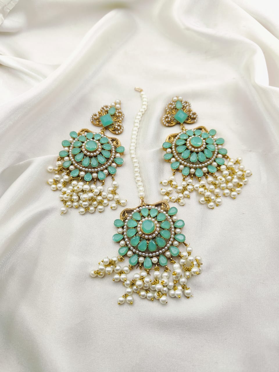 Elegant Tika & Earrings