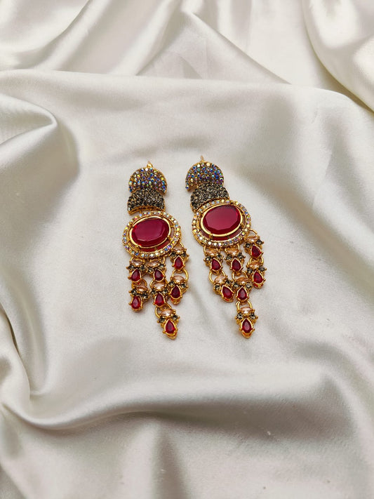 Fine Quality Stones Earrings