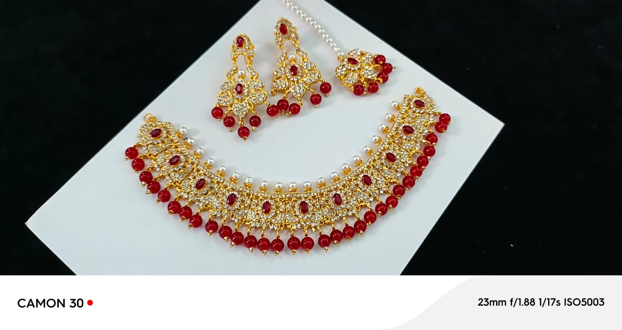 Fine Stones Neacklace Set