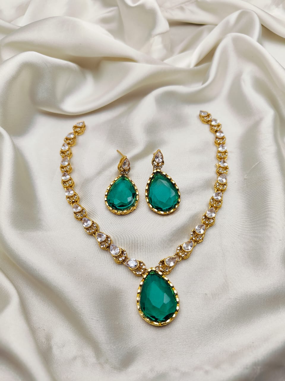 Real Diamond Cut Stones Work Neacklace Set