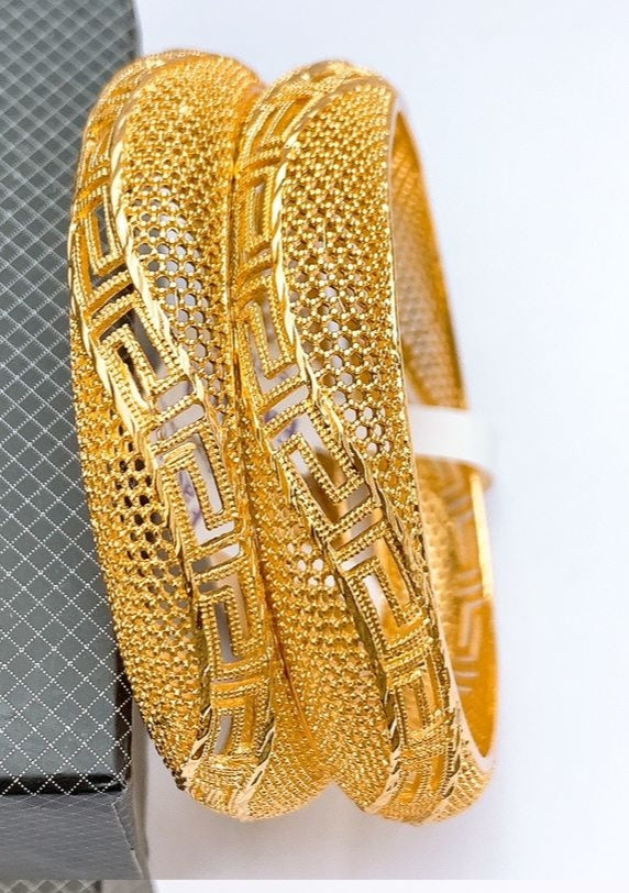 China Gold 2Pieces Bangles Set