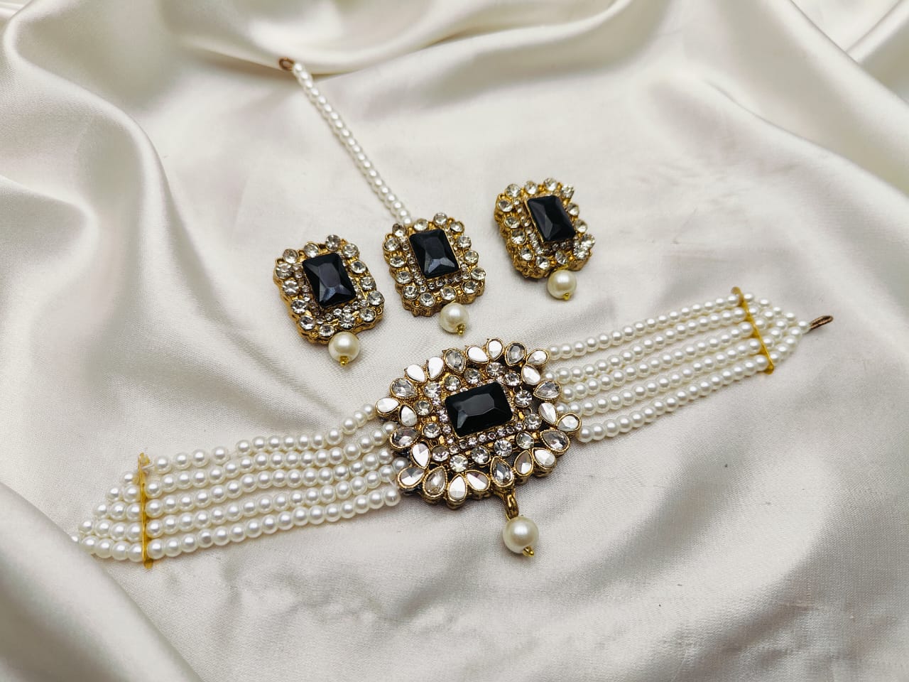 AnteQ Polish Choker Set