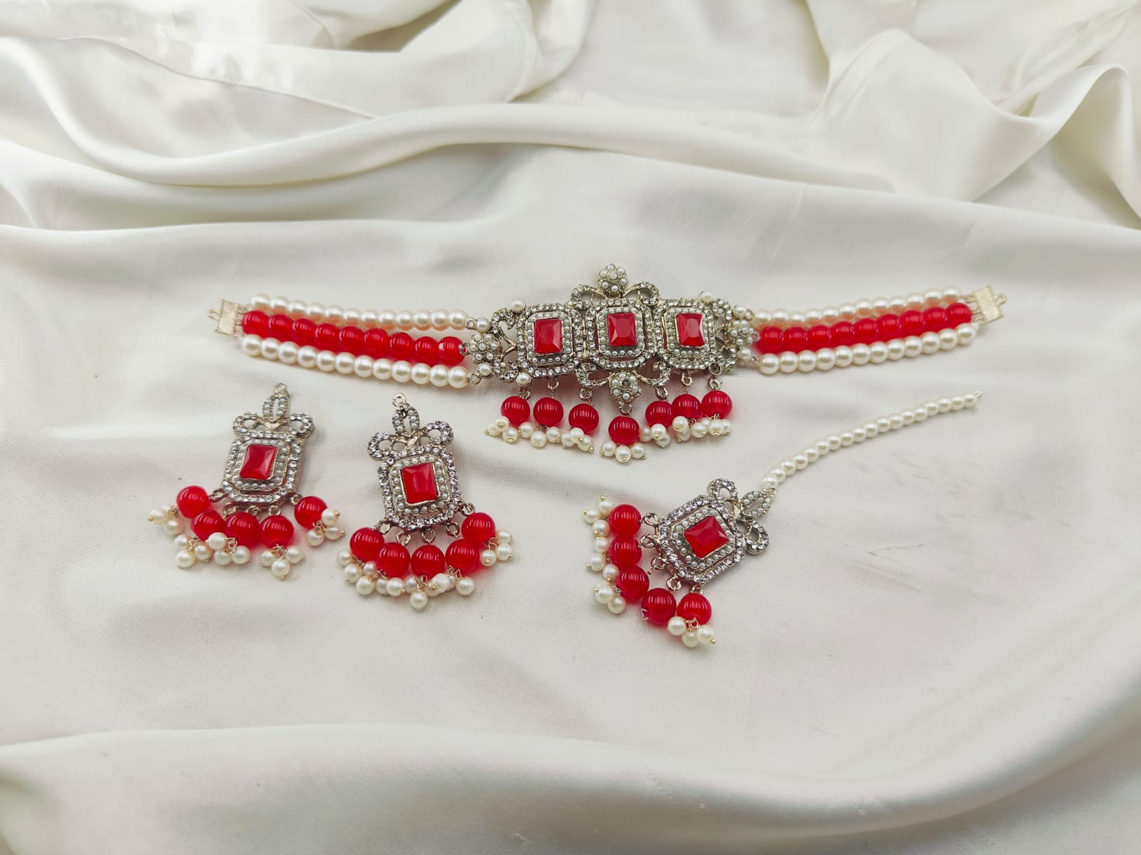 Silver Base Chokar Set