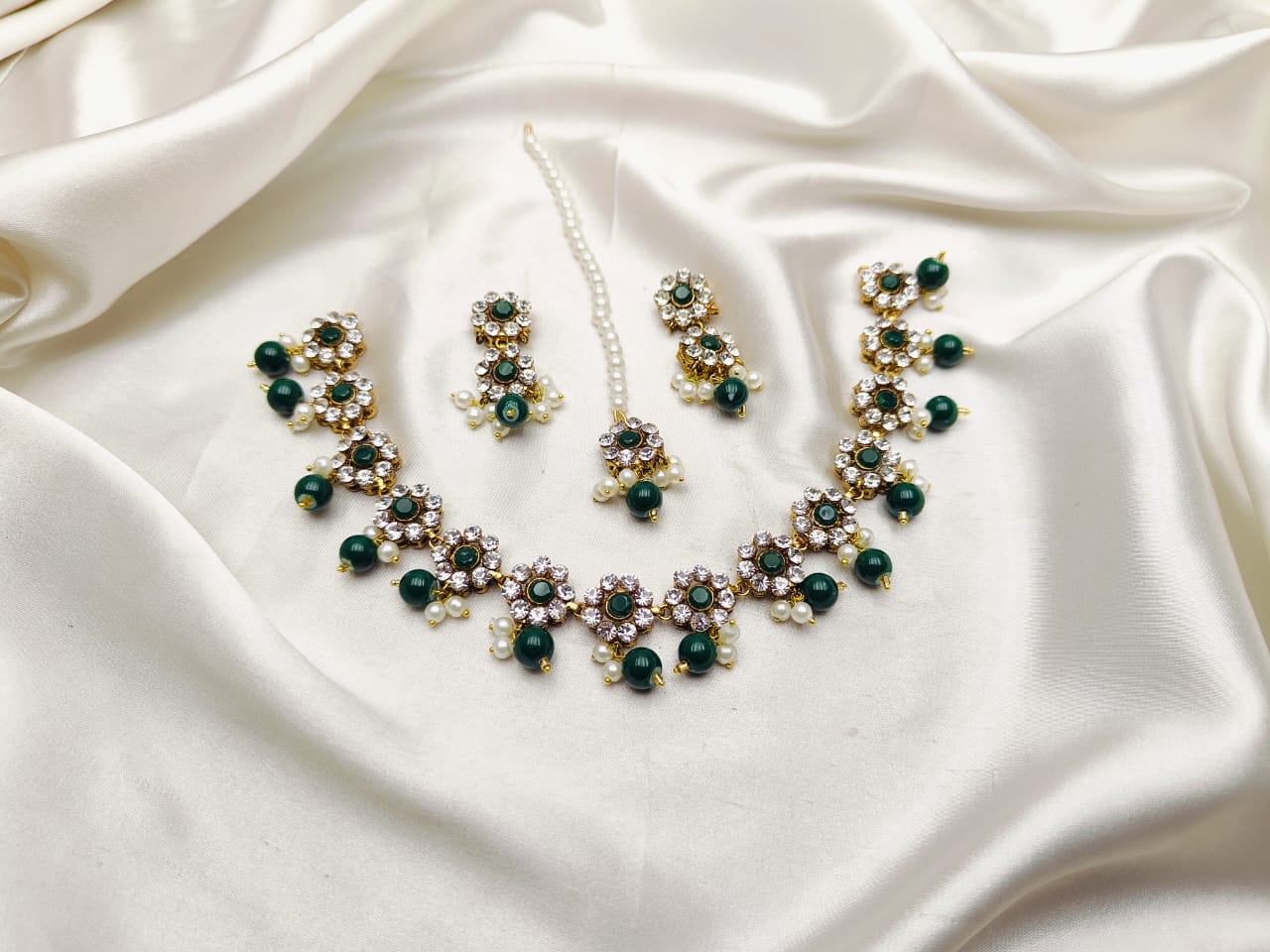 Fine Quality Choker Set