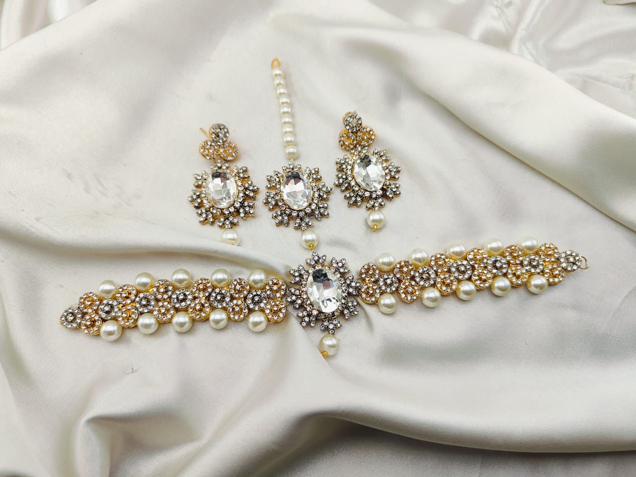 New Article 2Tone Choker Set