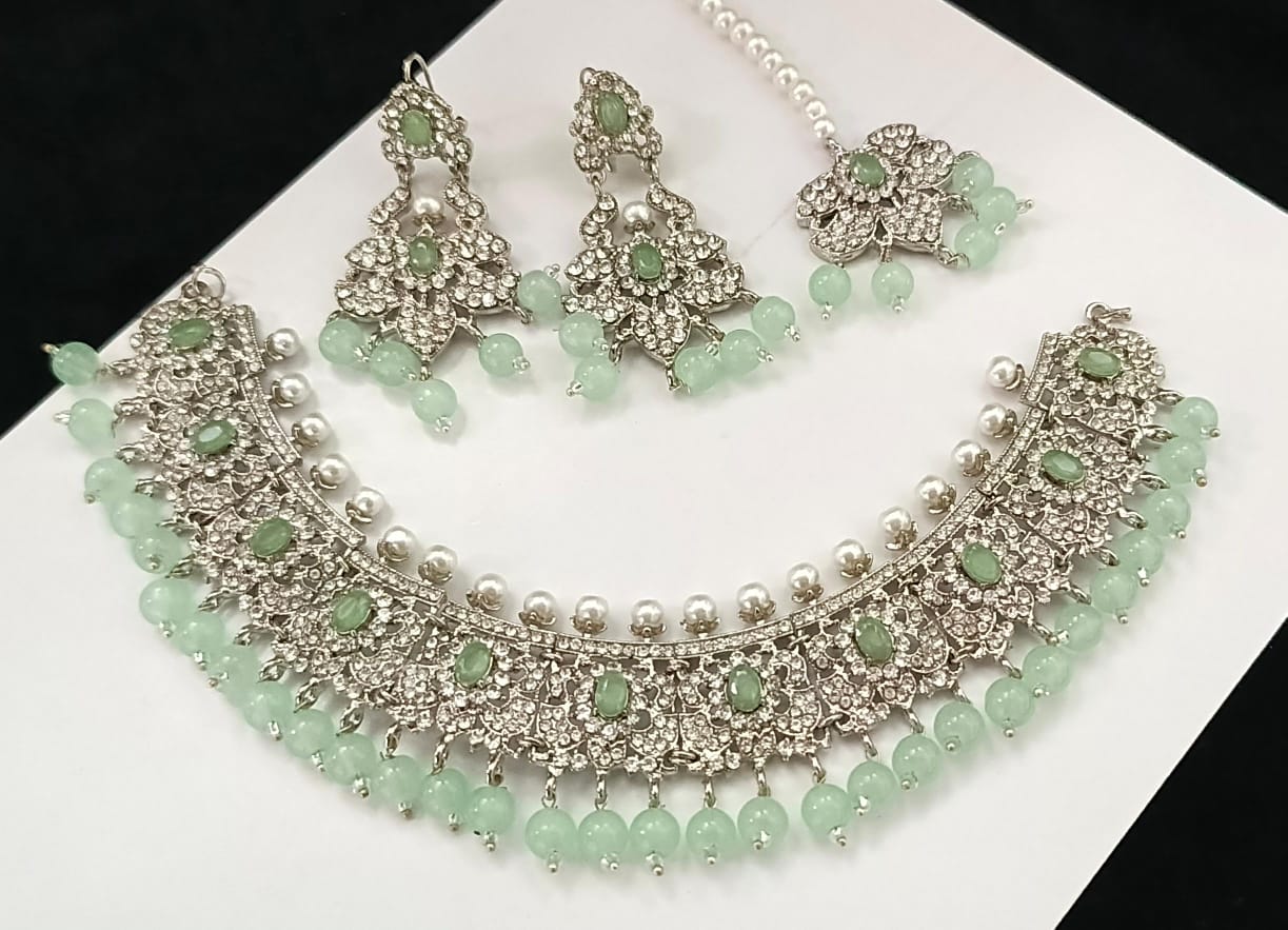 Fine Stones Neacklace Set