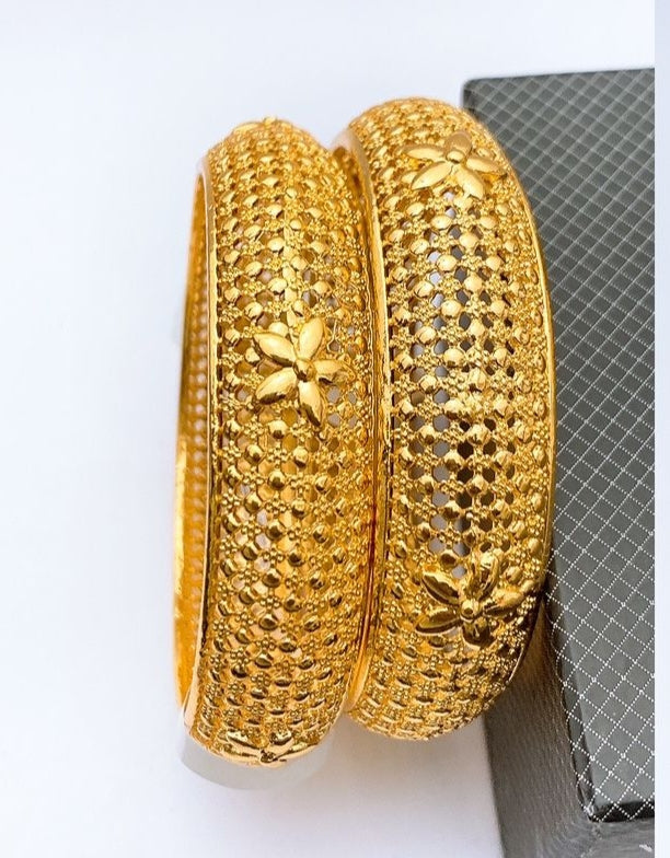 China Gold 2Pieces Bangles Set
