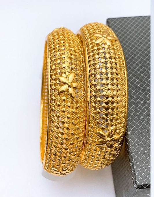China Gold 2Pieces Bangles Set