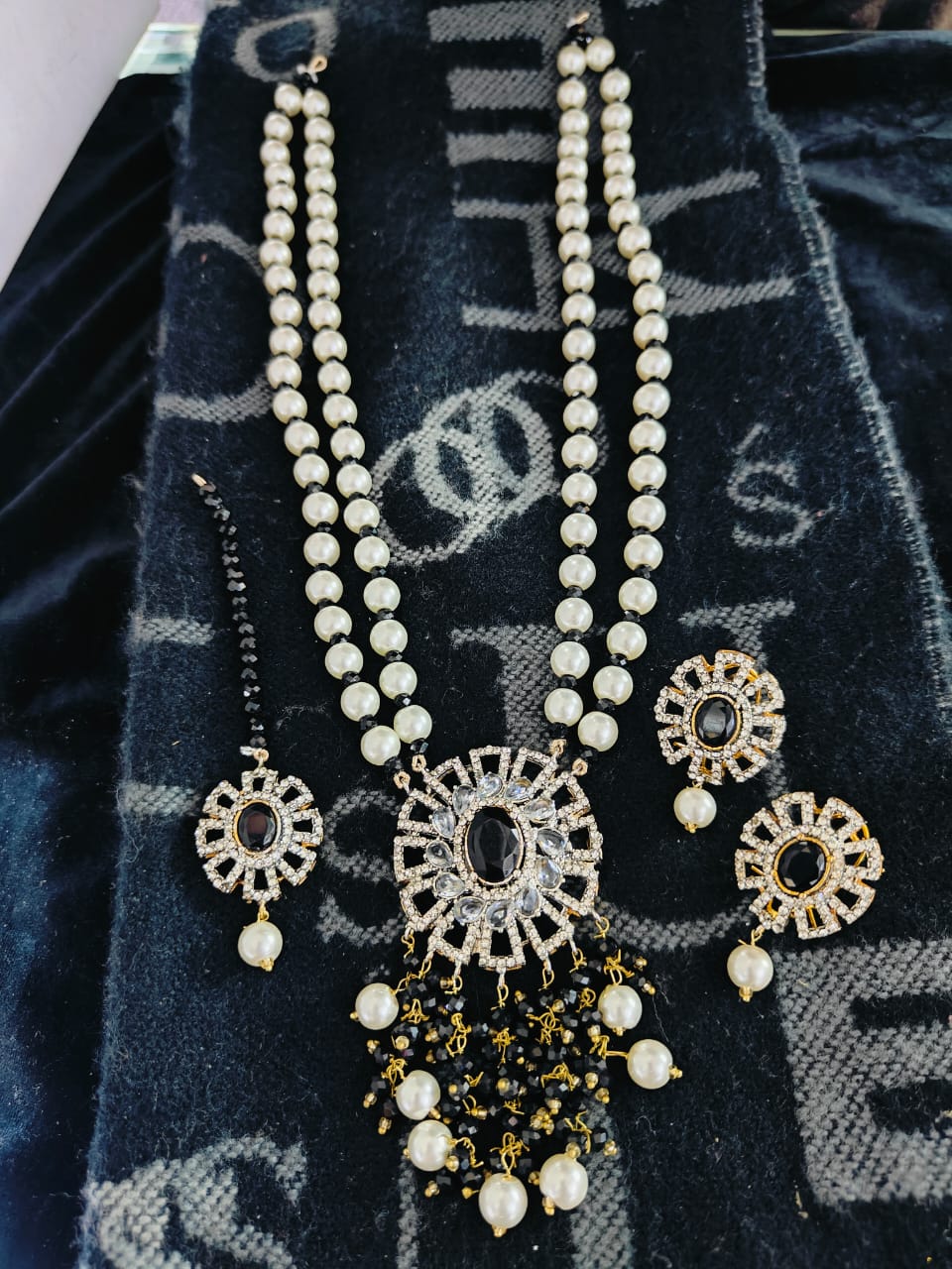 Casting Fine Quality Real Stones Mala