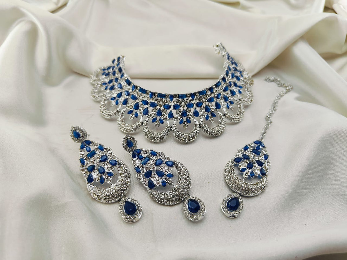 Silver Base Neacklace Set