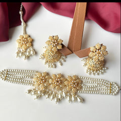 Neacklace Set With Jhomka