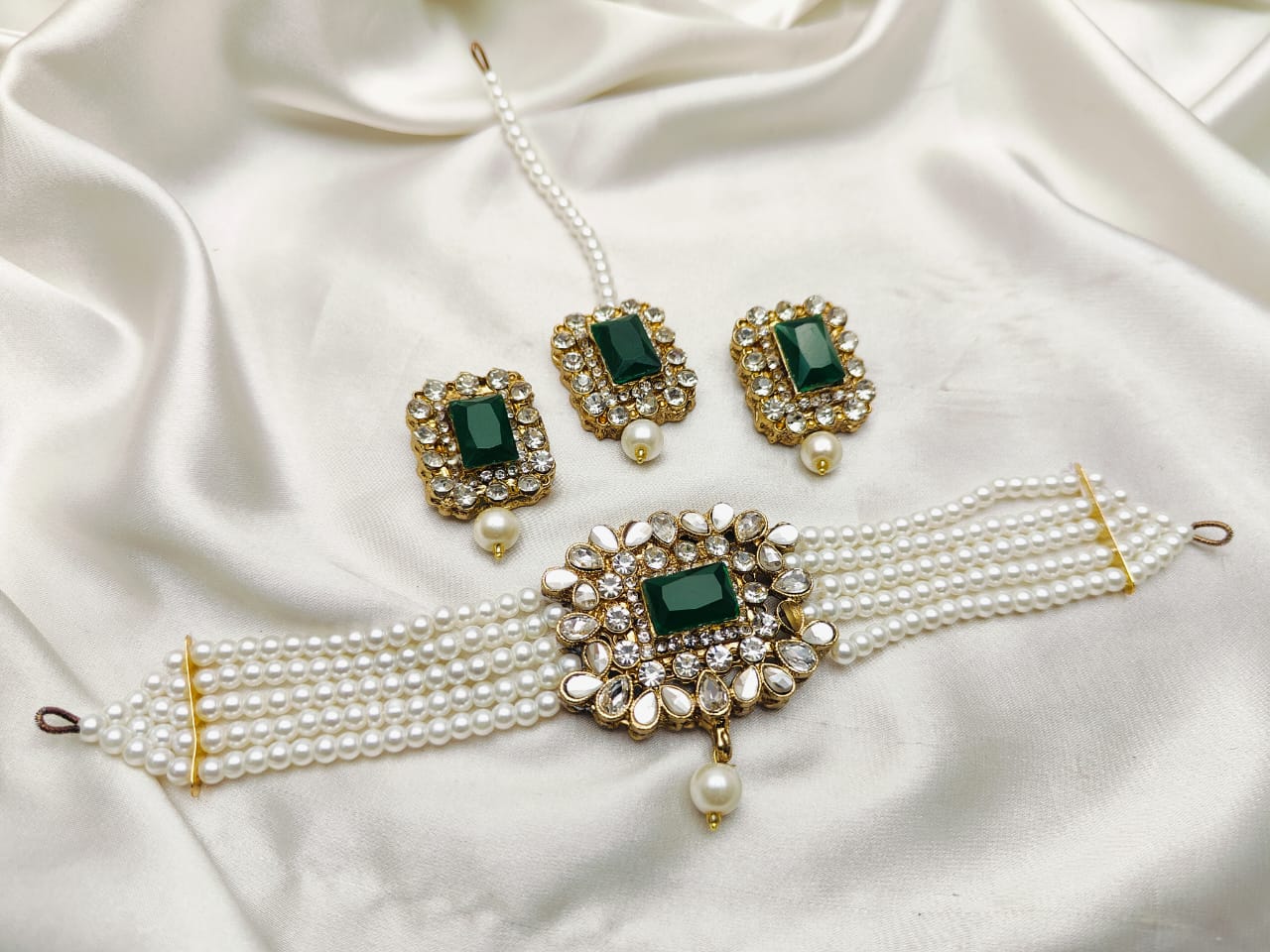 AnteQ Polish Choker Set