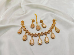 Elegant Stones Neacklace Set