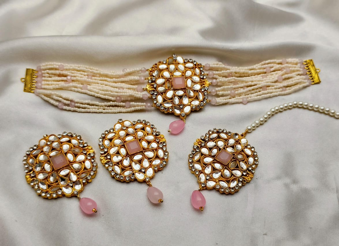 White Pearls Neacklace Set