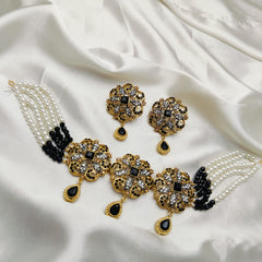 Casting Party Choker Set