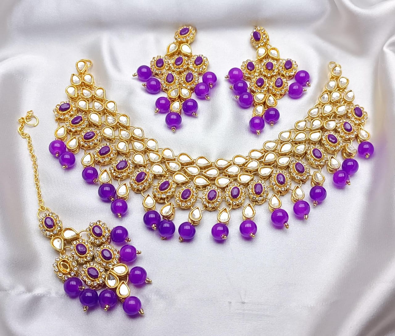 Real Stones Choker Set